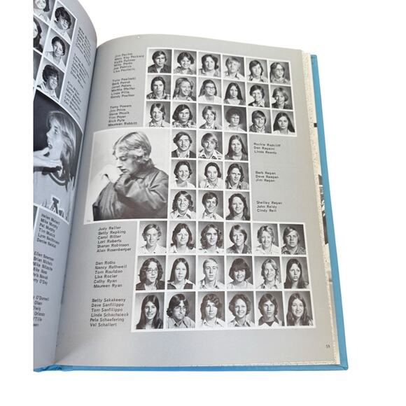 Yearbook 1977 Aquinas High School Florissant Missouri MO St Thomas Memory READ - Picture 4 of 10